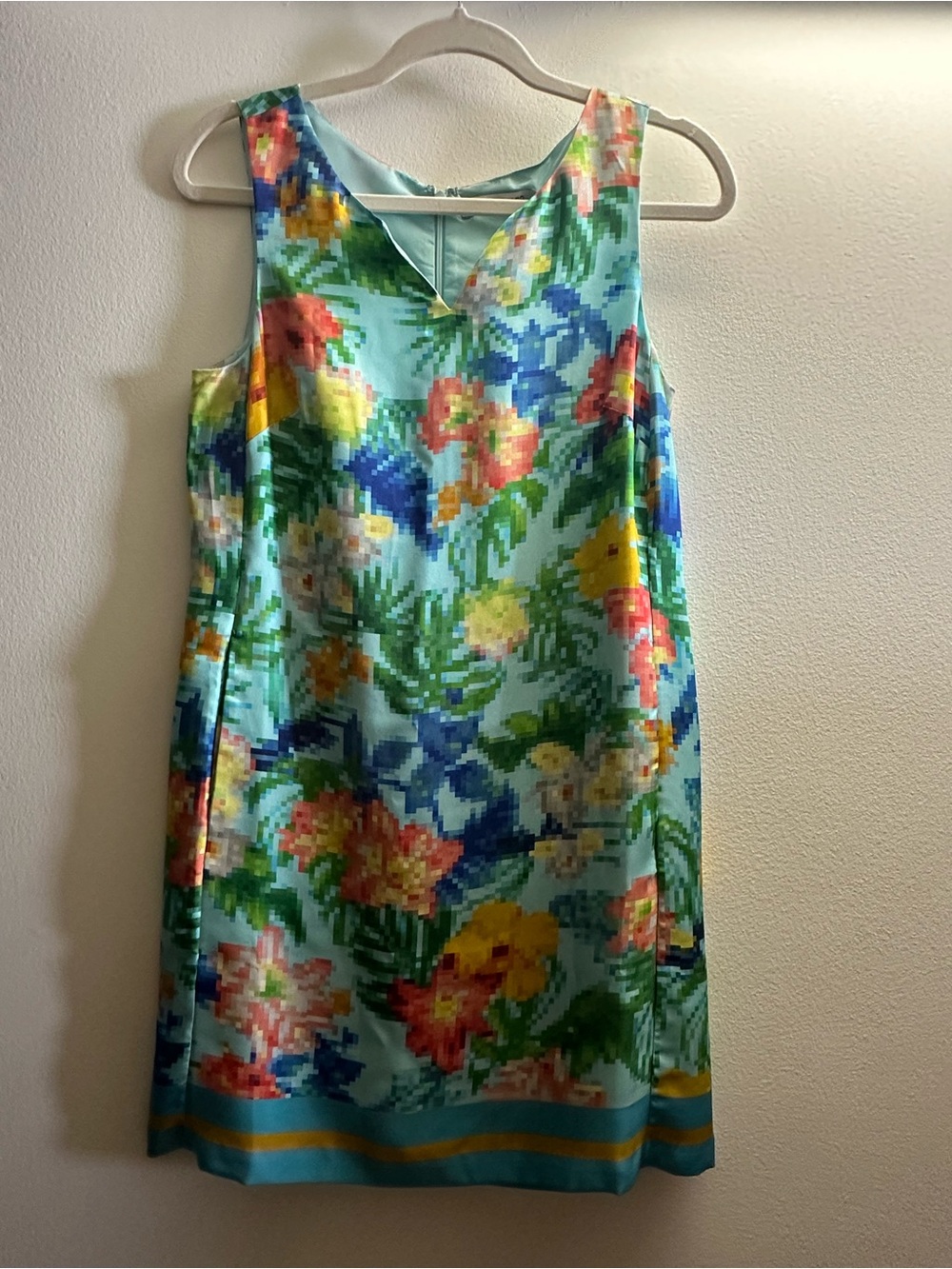 Tropical printed sleeveless dress (tropical loading… Adele dress - Tori Richard)